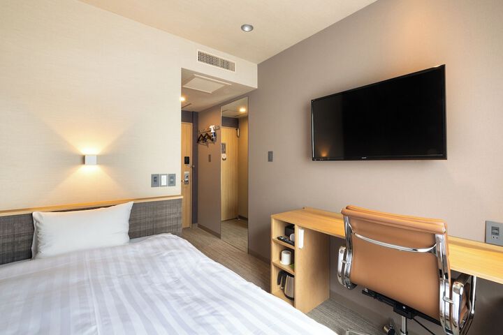 Room 16 of 58