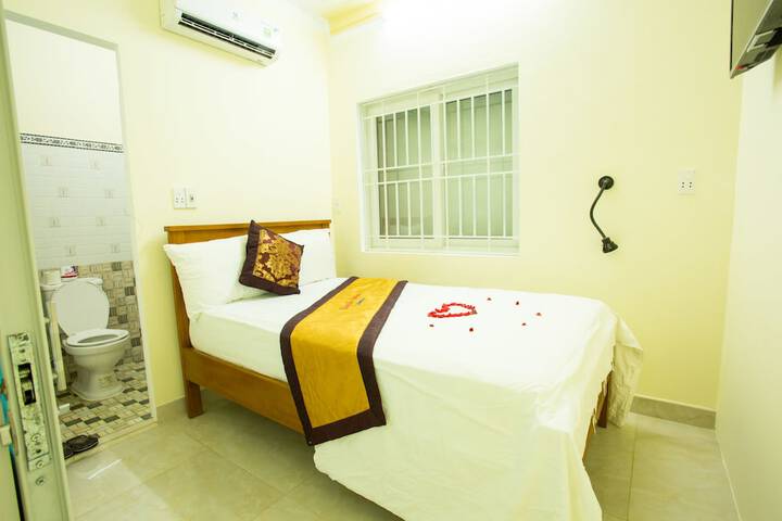 Room 5 of 39