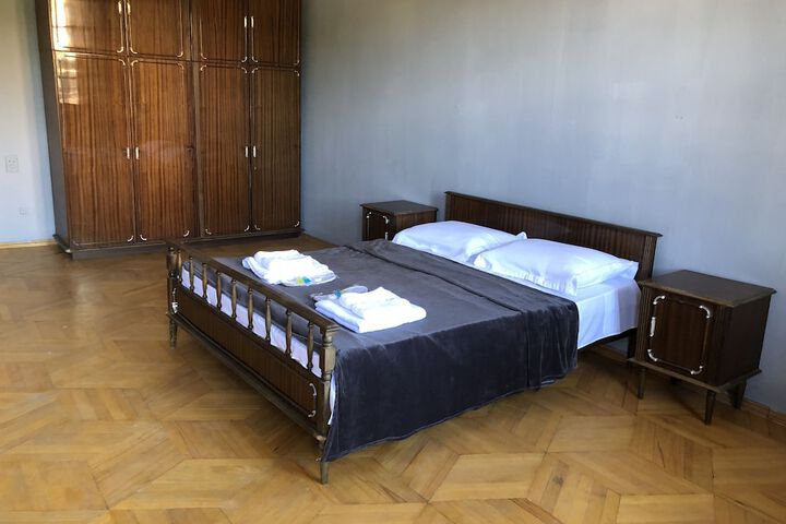 Room 20 of 28