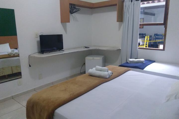 Room 6 of 32