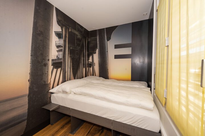 Room 49 of 111