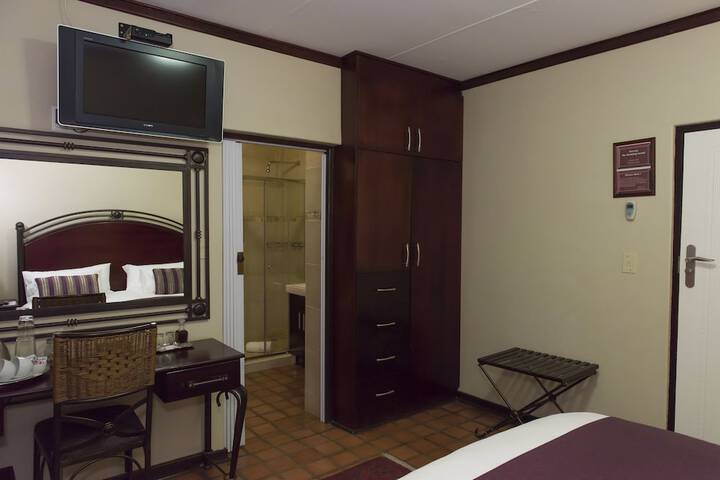 Room 17 of 45