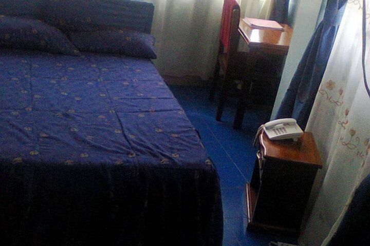 Room 6 of 14