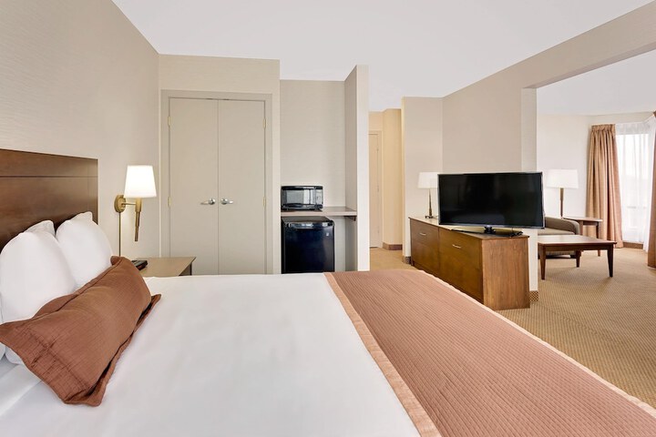 Room 12 of 41
