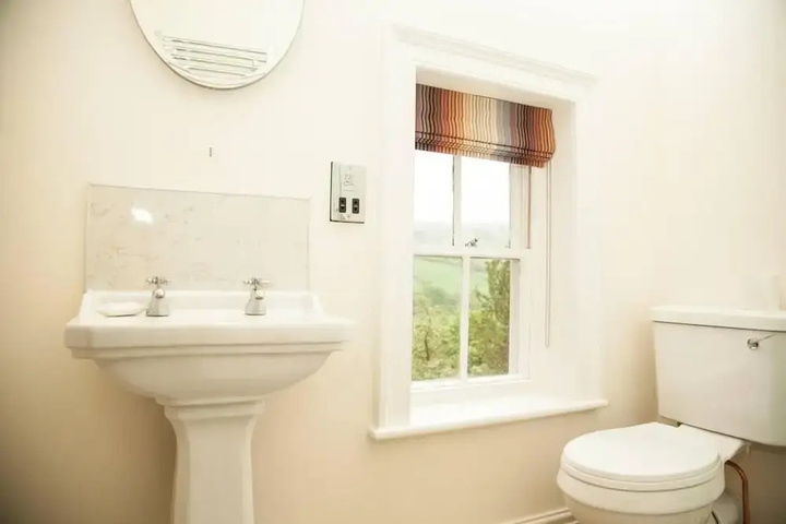 Stunning 8 Beds Country Retreat Nr Richmond