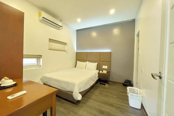 Room 34 of 68