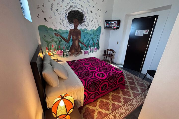 Room 8 of 41