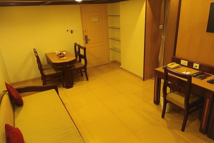 Room 44 of 96