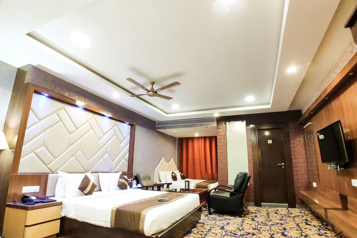 Room 14 of 43