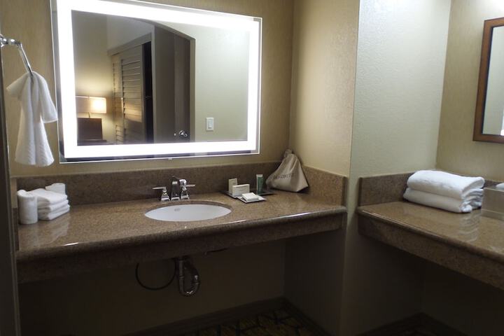 Bathroom sink
