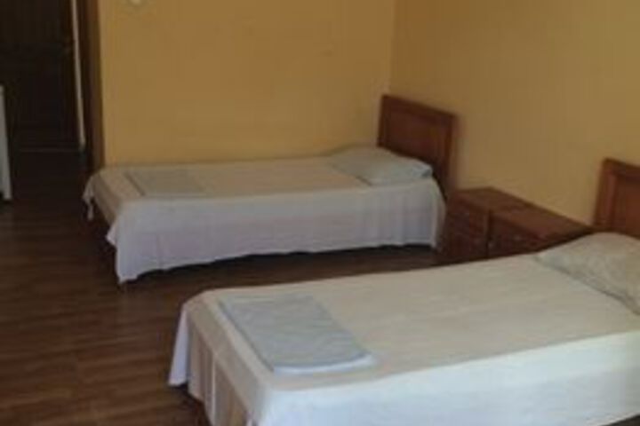 Room 18 of 25