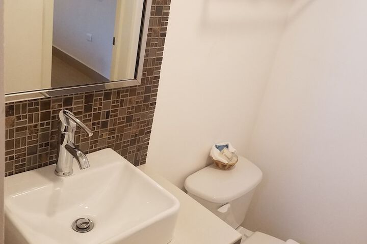 Room 18 of 26