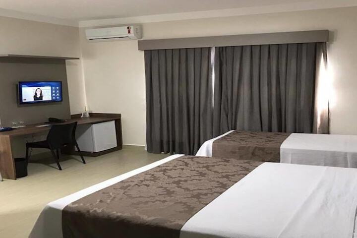 Room 5 of 20