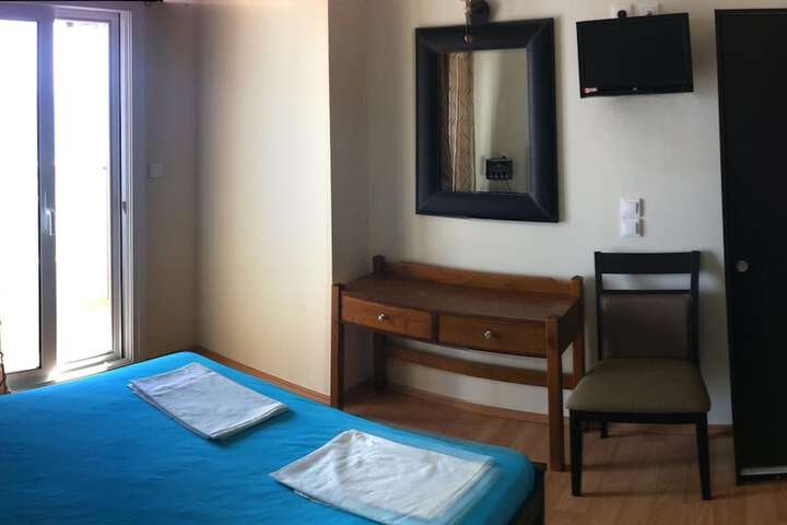Room 12 of 43