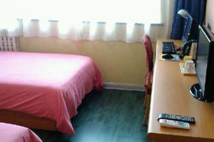 Room 12 of 29