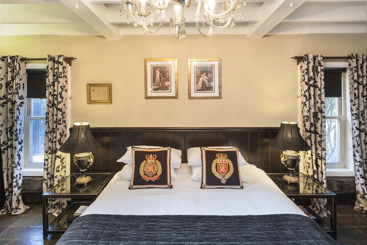 Room 2 of 23