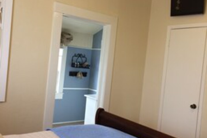 Room 37 of 54