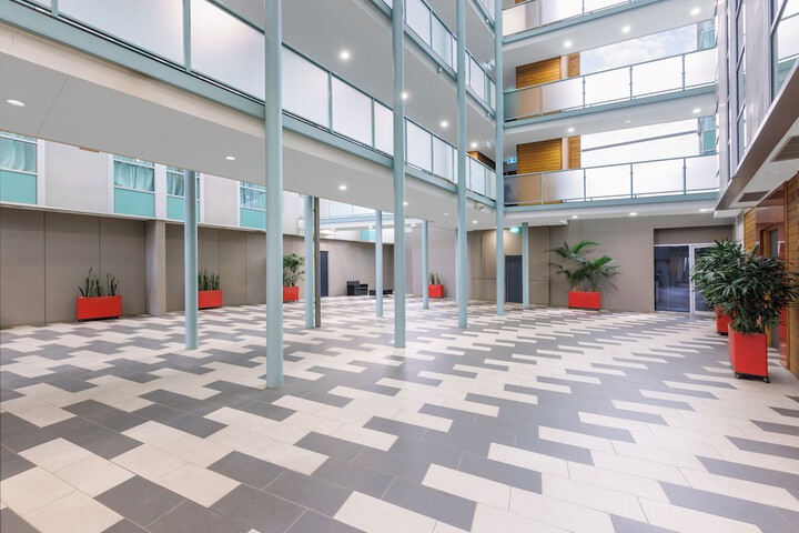 Entrance & Lobby