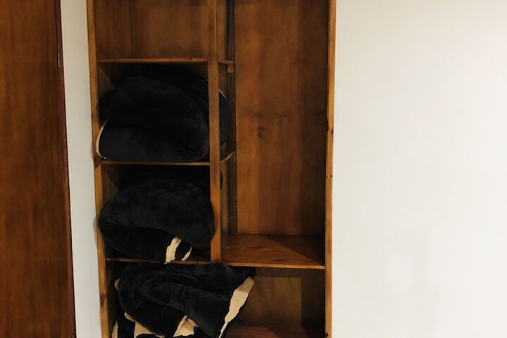 Room 4 of 15