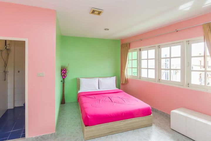 Room 11 of 35