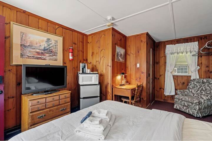 Room 5 of 45