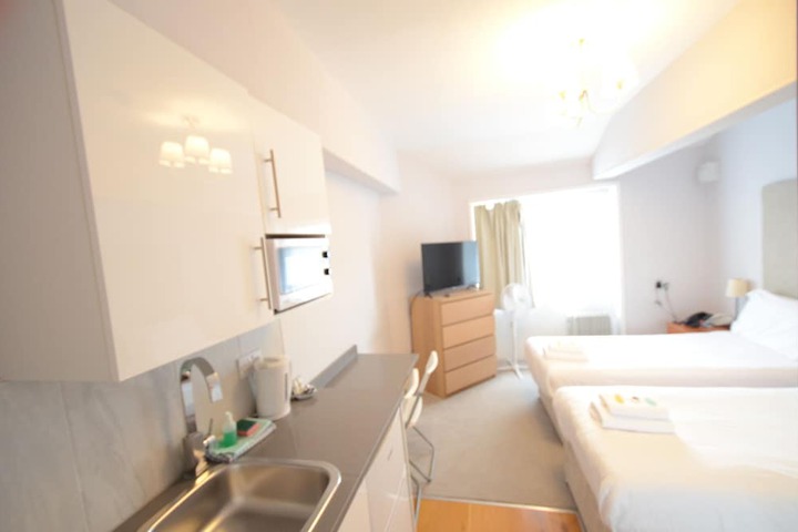 Room 217 of 371