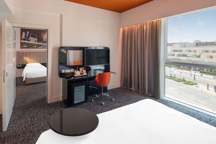Room 19 of 111