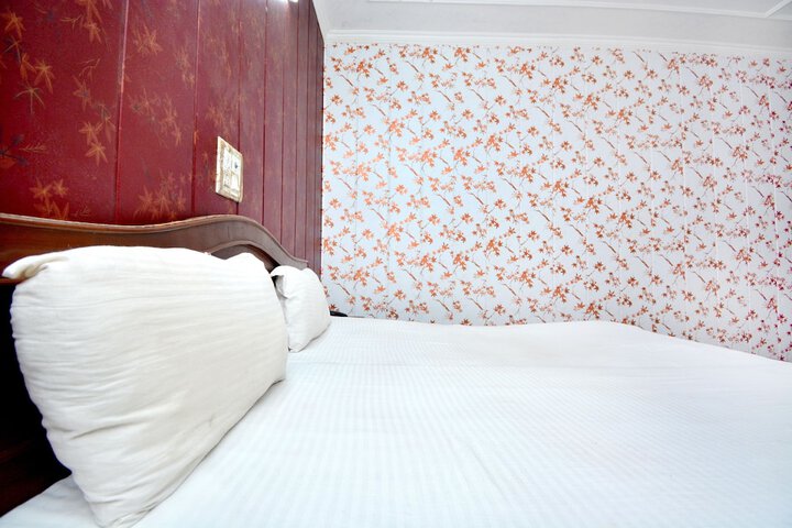 Room 20 of 26
