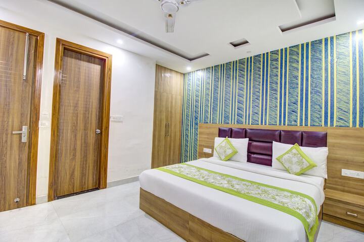 Room 18 of 27