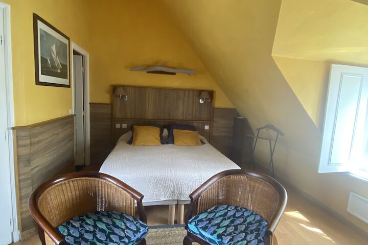 Room 6 of 29