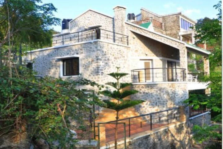 The Colonial Kaanchi House Mount Abu