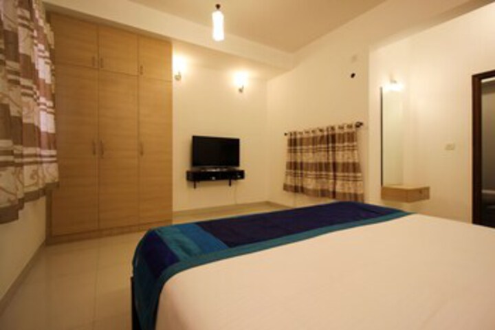 Room 16 of 32