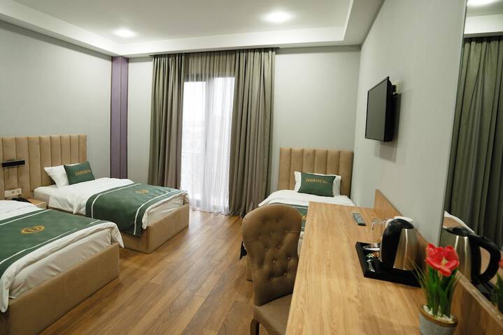 Room 32 of 42