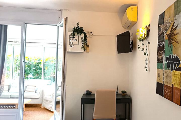 Room 29 of 69