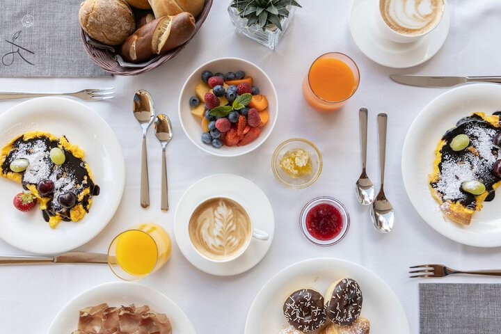 Breakfast/Coffee Service 117 of 132