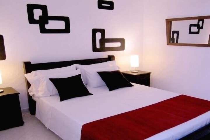 Room 7 of 13