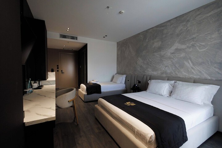 Room 46 of 123