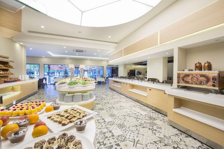 Dining Photos