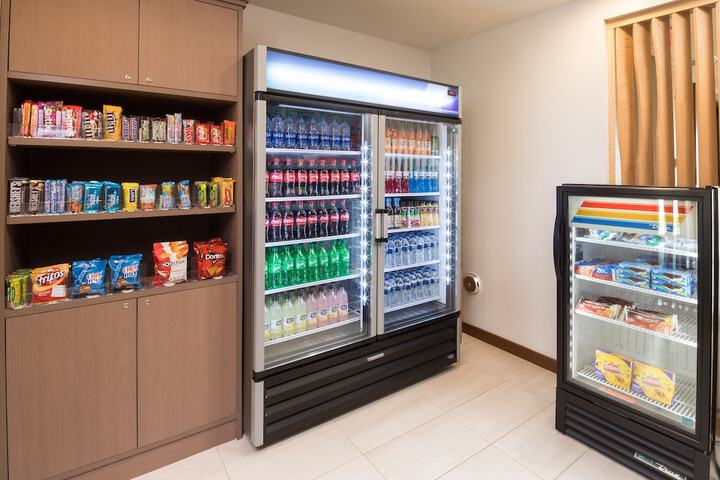 Snack bar