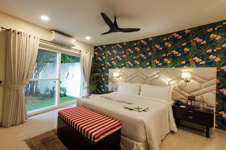 Room 16 of 37
