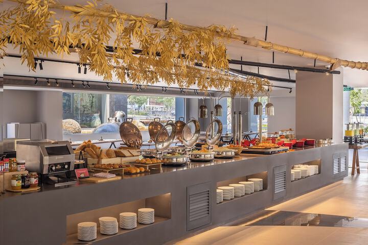 Breakfast/Coffee Service 70 of 72