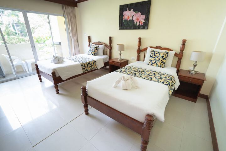 Room 16 of 35