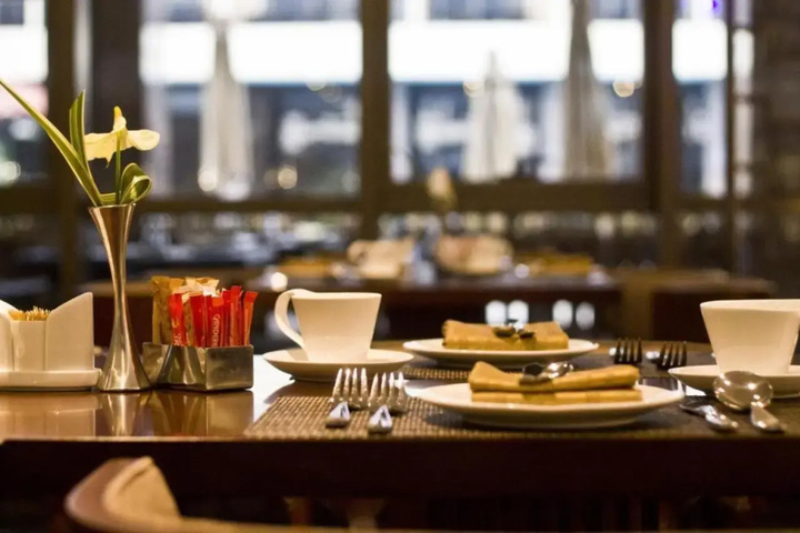 General 4 of 19