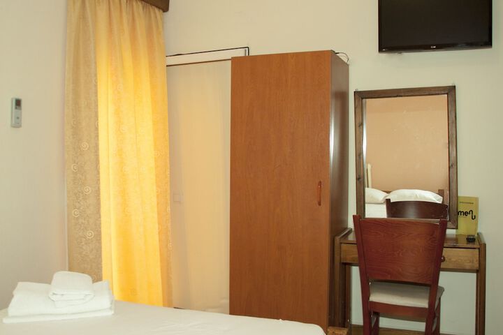 Room 3 of 29