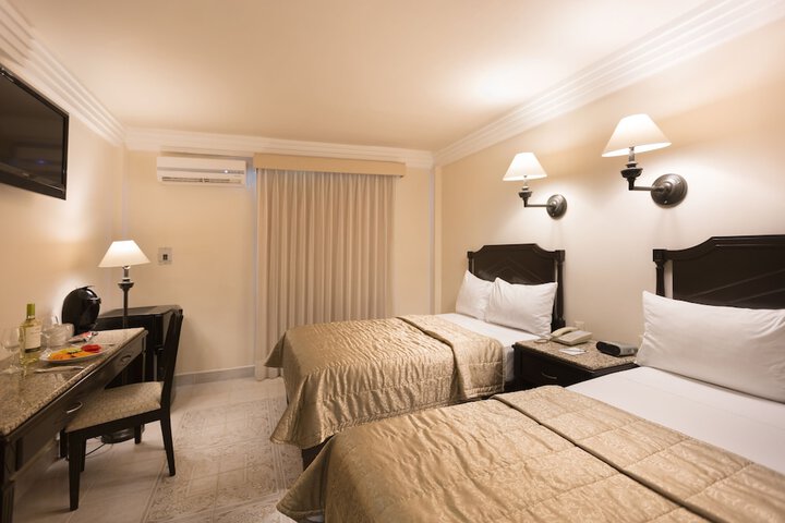 Room 8 of 31