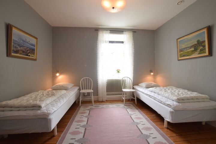 Room 8 of 46