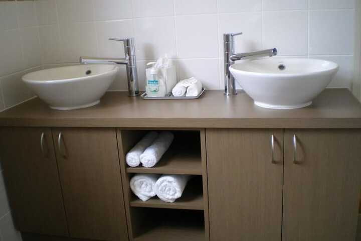 Room 7 of 34