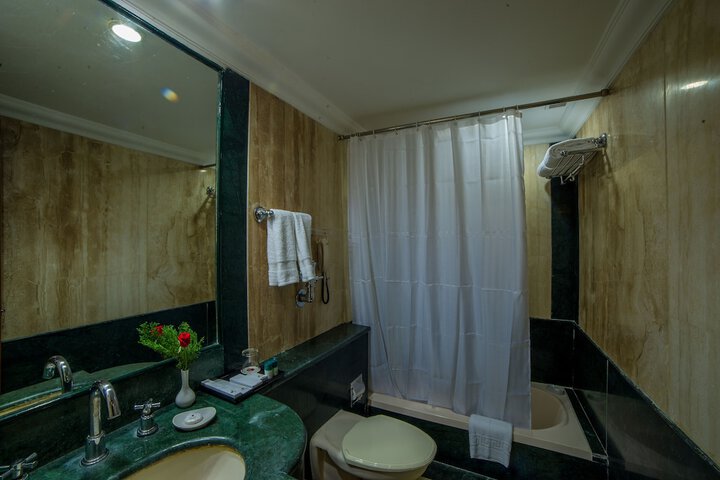 Room 13 of 51