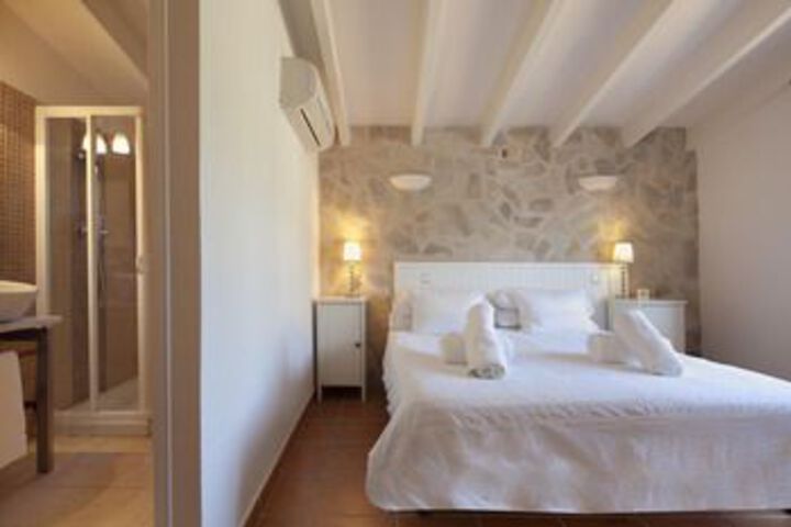 Room 7 of 23