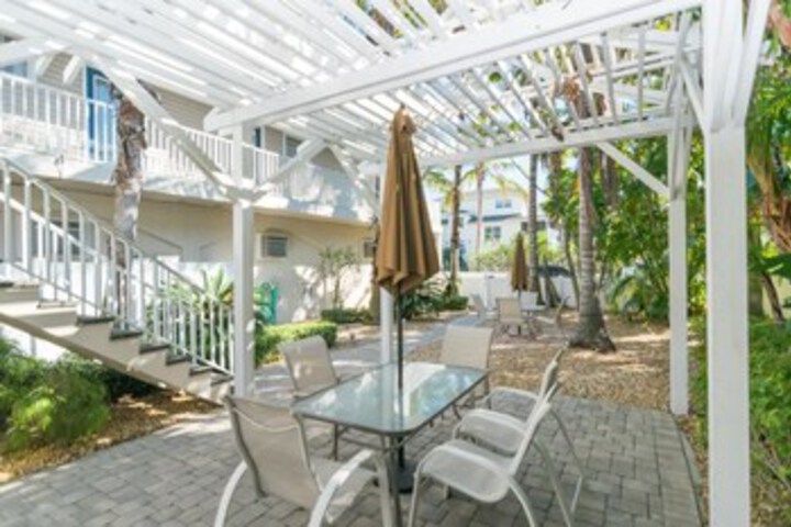 Terrace/Patio 29 of 31
